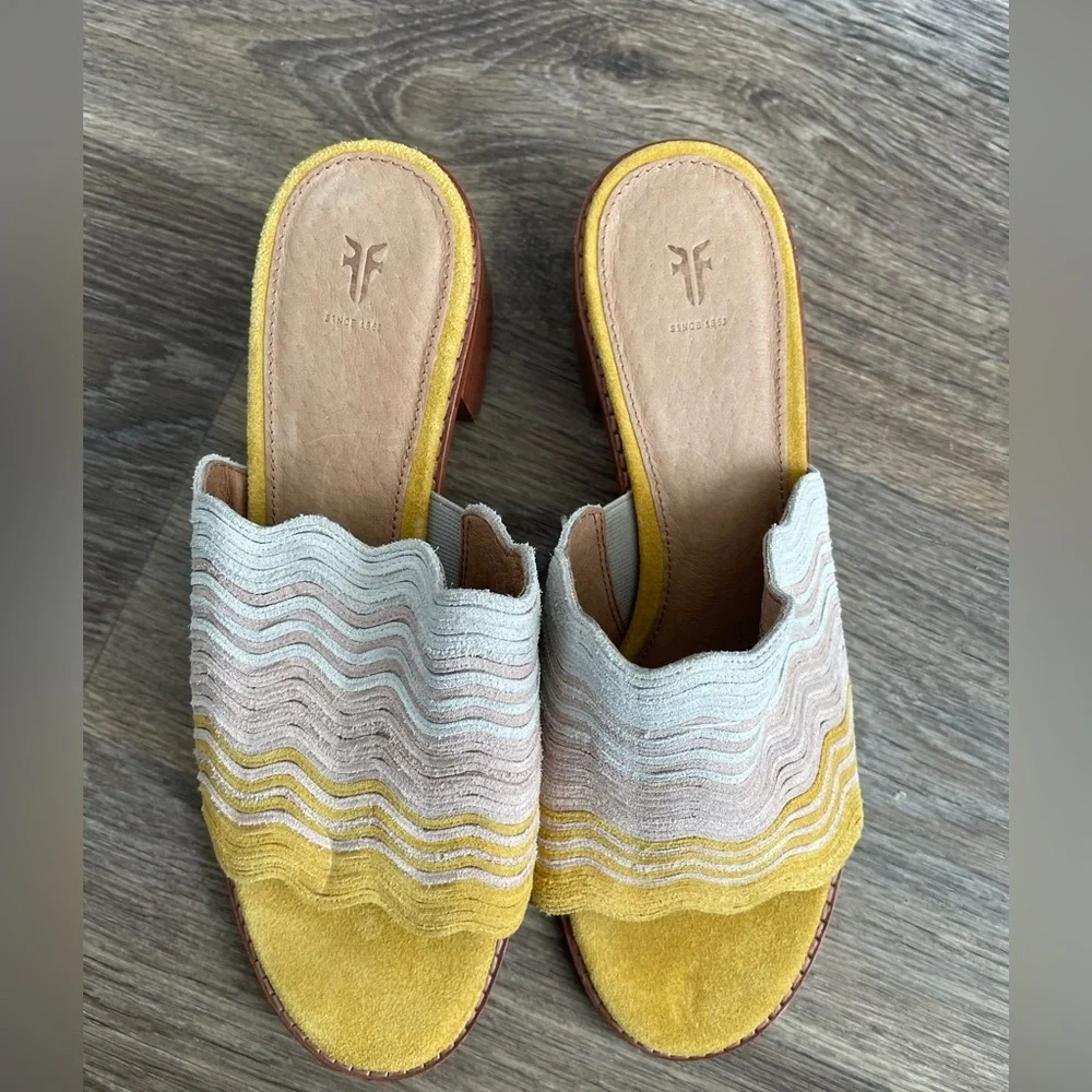NEW Frye Suede Block Heel Slides 8M Multicolor Scalloped Boho Sandals - Picture 3 of 6